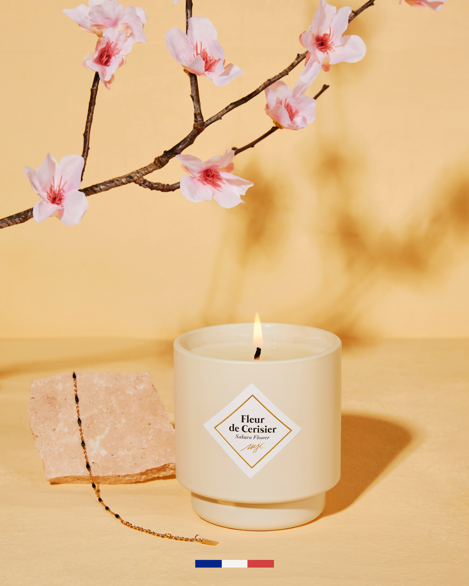 Geurkaars met sieraad Fleur de Cerisier