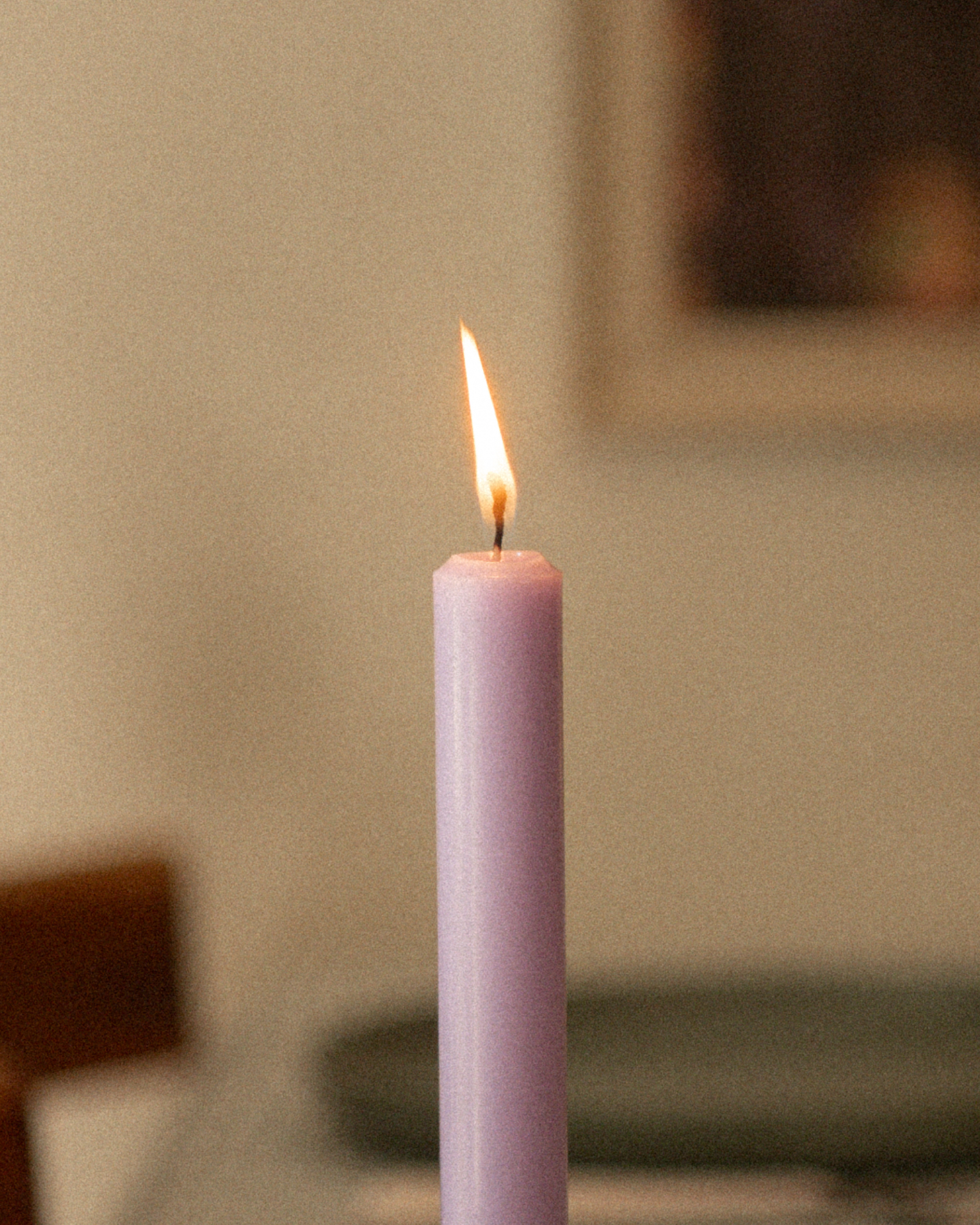 Egaal gekleurde stompkaars Lila